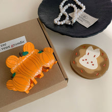 Load image into Gallery viewer, Mouse Pumpkin