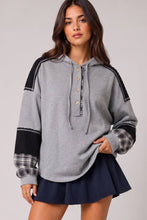 Load image into Gallery viewer, NT12733-Plaid Contrast Hoodie Pullover
