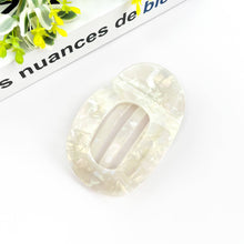 Load image into Gallery viewer, Flat Round Hair Clip, Spring and Autumn Claw Clip

