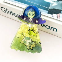 Load image into Gallery viewer, Alien Abduction UFO Cat &amp; Cow Hair Claw Clip
