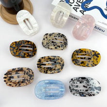 Load image into Gallery viewer, Flat Round Hair Clip, Spring and Autumn Claw Clip
