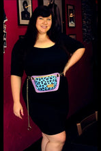 Load image into Gallery viewer, Crossbody / Belt bag Leopard
