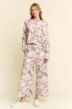 Load image into Gallery viewer, Pink Camo Set
